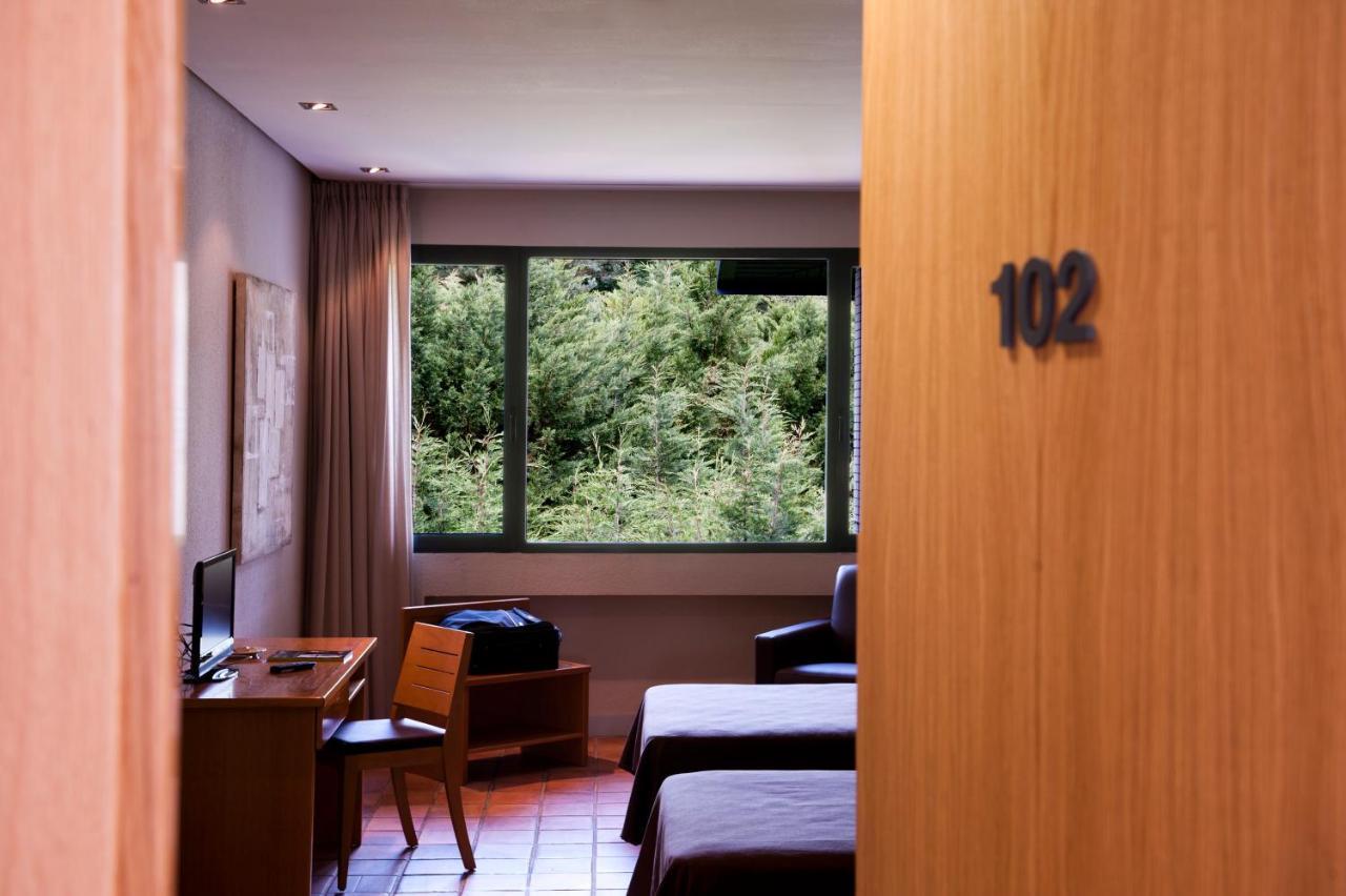 As Hoteles Altube スイア エクステリア 写真