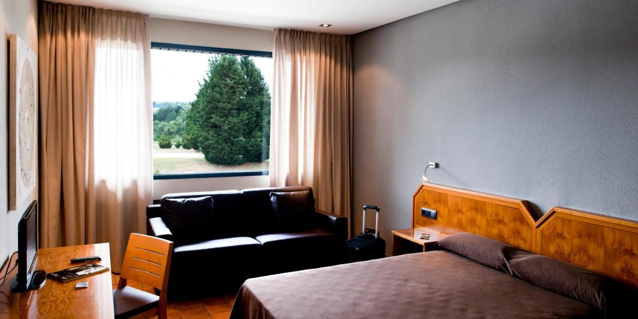 As Hoteles Altube スイア エクステリア 写真