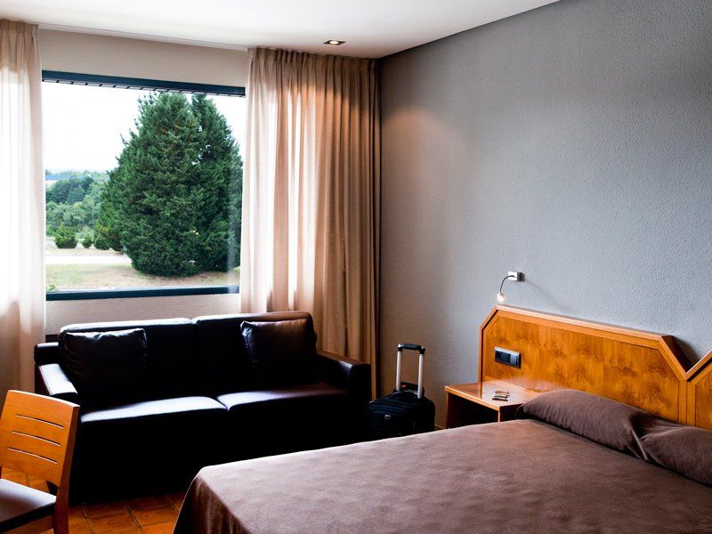 As Hoteles Altube スイア エクステリア 写真