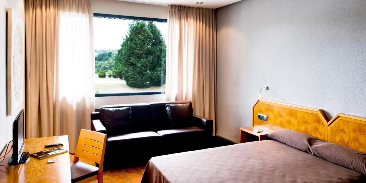 As Hoteles Altube スイア エクステリア 写真